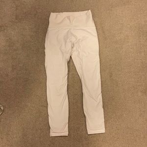 Lululemon 25” training paint.